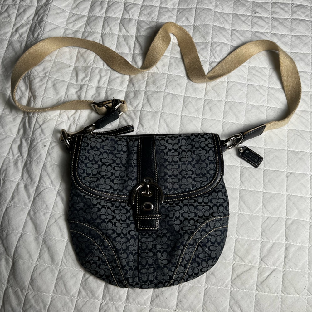 Coach Navy Blue mini C canvas and Leather off-white strap y2k vintage crossbody